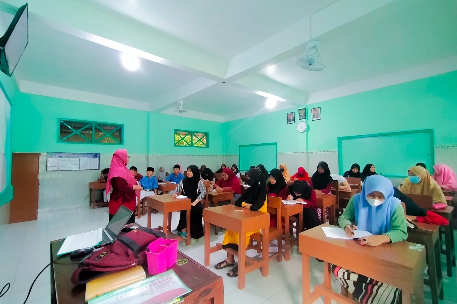 Ekstrakurikuler English Club