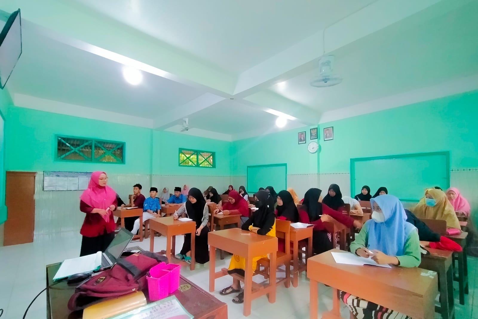 Ekstrakurikuler English Club