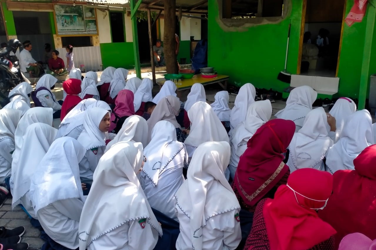 Tahlil Bersama Memperingati Haul Telogo Jero Leran