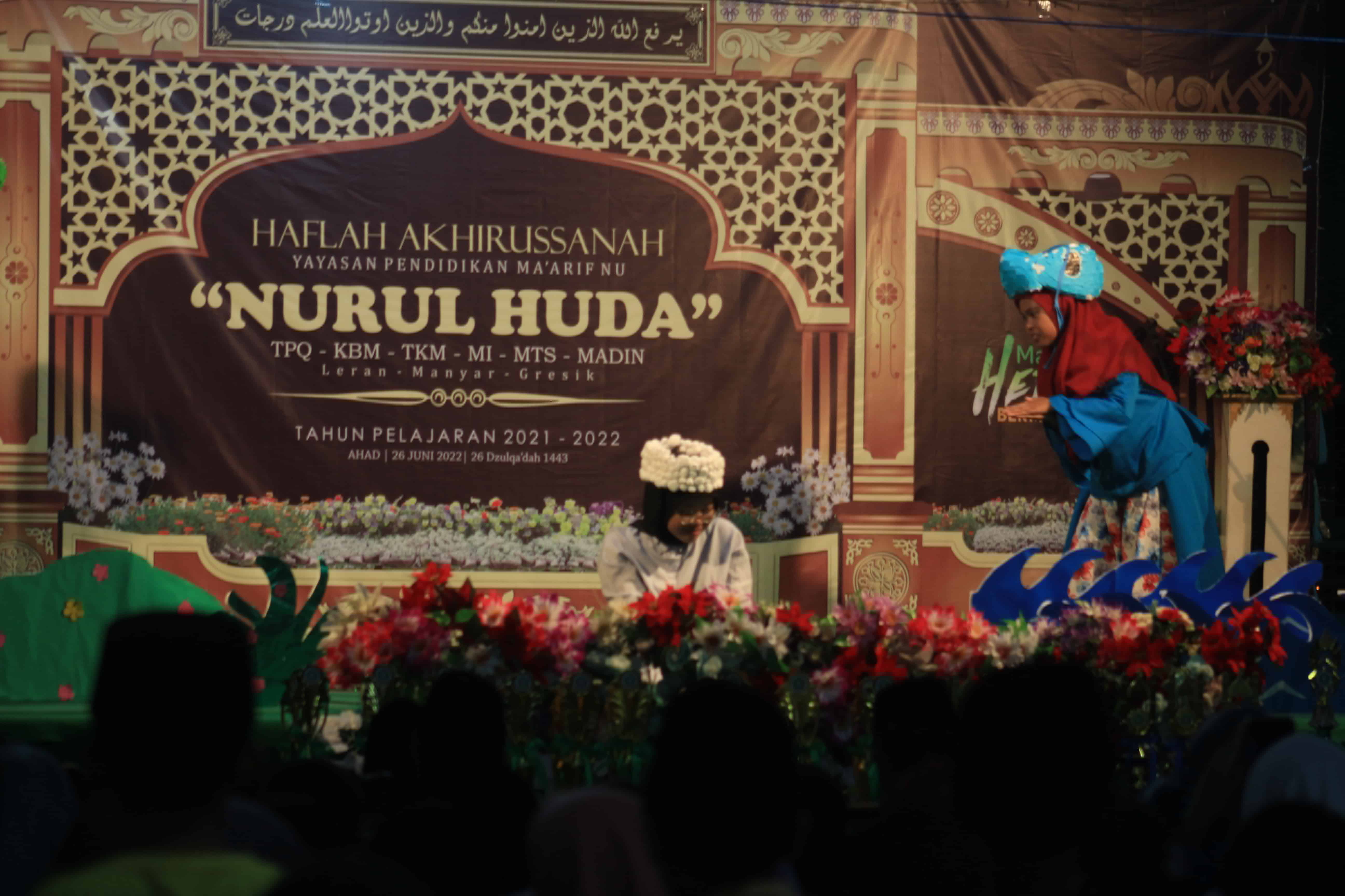 Drama Kisah Sura Dan Buaya Pada Malam Pentas Seni